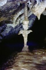 400px-The_Little_Man_Helictite,_Reeds_Cave,_Buckfastleigh_-_geograph.org.uk_-_1475167.jpg