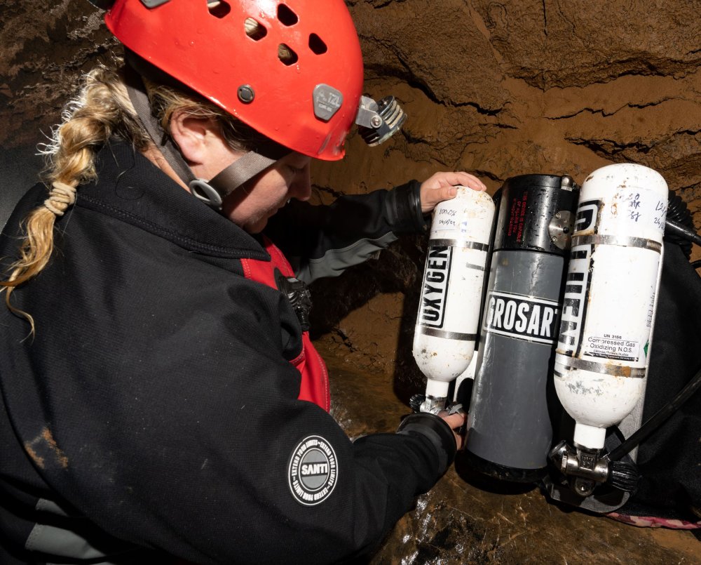 Christine preparing her rebreather. Image: Mark Burkey