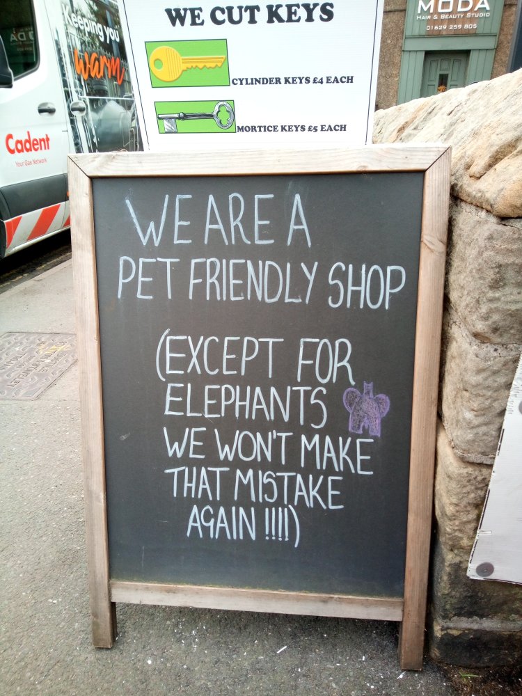 Friendly Pet Shop.jpg