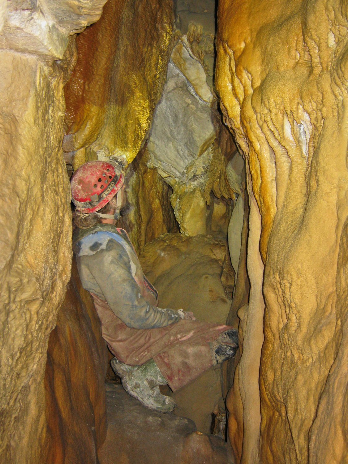 Harpic Grotto, Persil Rift